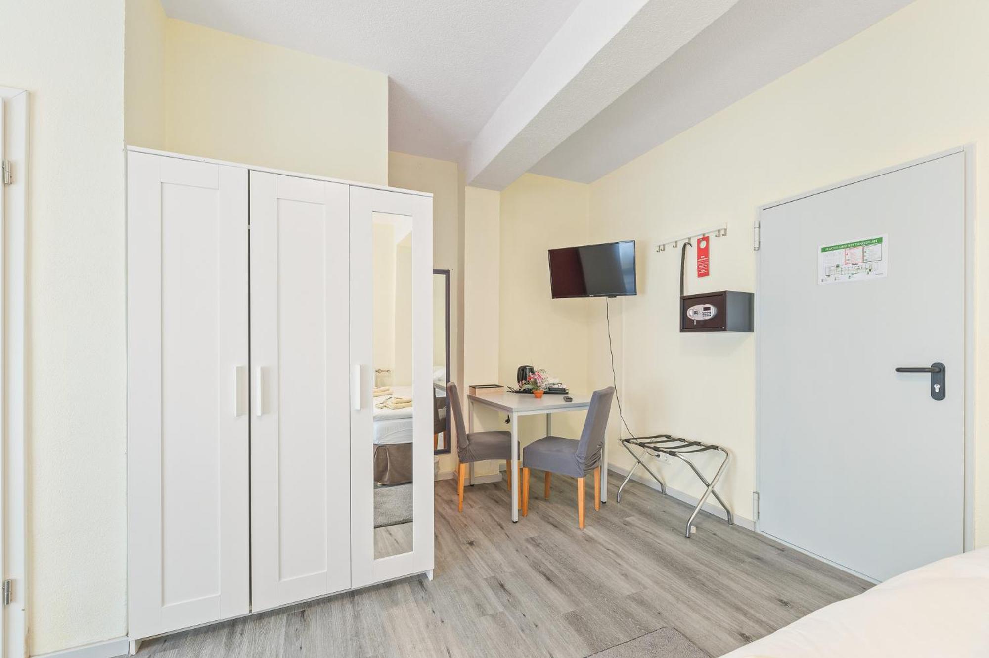 Businesshotel Lemon Suites Self Check-In Messe Airport Mit Kueche - Monteure Willkommen Neuhausen auf den Fildern 객실 사진