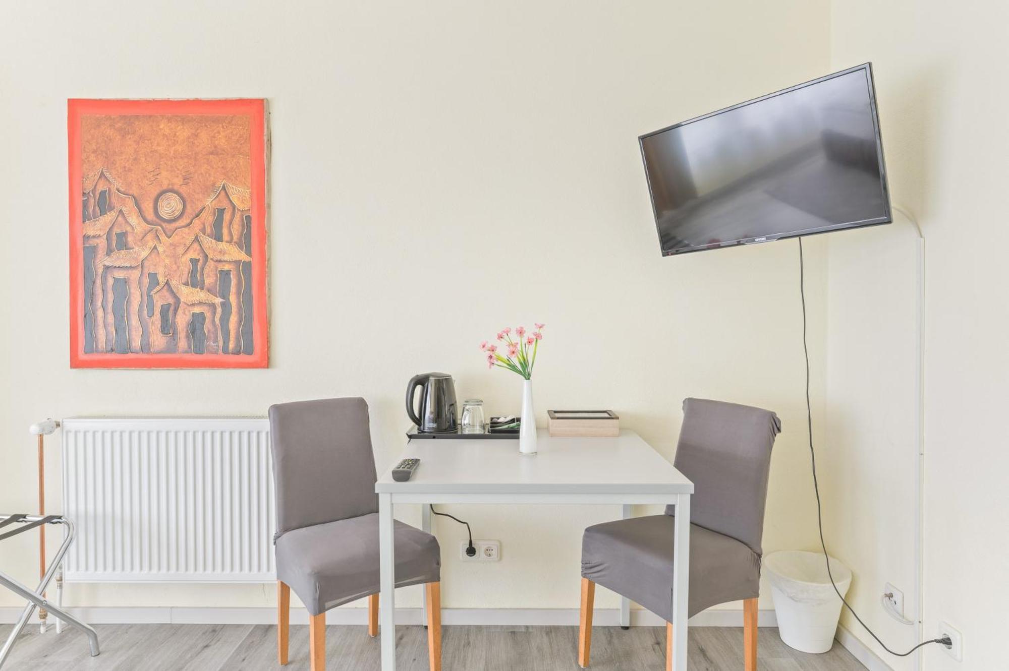 Businesshotel Lemon Suites Self Check-In Messe Airport Mit Kueche - Monteure Willkommen Neuhausen auf den Fildern 객실 사진